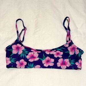Frankies Bikinis purple hibiscus Dallas bikini top M medium NWOT